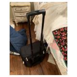 ROLLING SUITCASE