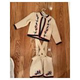 2 PC. OUTFIT KNIT W/ FLOWER DESIGN