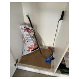 ABSORBENT AND HOUSEHOLD TOILET AUGER