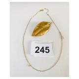 GOLD TONE LEAF PENDANT 14K CHAIN 0.79G