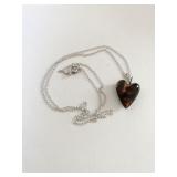 14K GOLD CHAIN WITH RESIN HEART PENDANT .49G