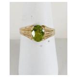 14K GOLD RING SIZE 7-3/4 GREEN STONE POSSIBLY