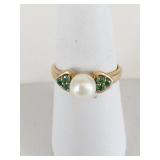 14K GOLD PEARL RING GREEN SIDE STONES 2.38G SIZE