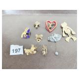 GROUP OF PINS FROG CAT IN BASKET RHINESTONE MOUSE