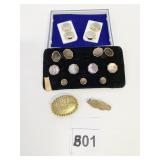 NEW BUTTONS GOLD TONE WITH SHELL CENTERS 11