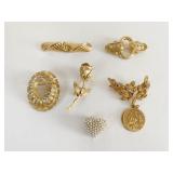 GOLD TONE PIN GROUP MONET BSK COIN PIN TINY PEARL