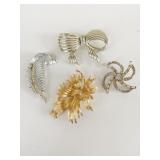 PIN GROUP NAPIER GOLDD TONE UNBRANDED FEATHER