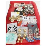GROUP OF ASSORTED EARRINGS