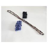 TWO STONE CHIP STRETCH BRACELETS BLACK AND BLUE