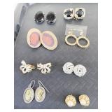 GROUP OF EARRINGS RHINESTONES STONE SLICE 14K