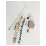 BONETTE WRISTWATCH PEARL BAND COIN PURSE BEE PIN