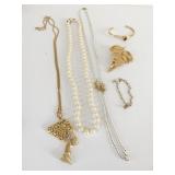 MARVELLA SINGLE STRAND PEARL NECKLACE CLEOPATRA