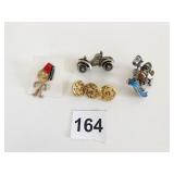 WATERBURY GOLD TONE BUTTONS ANTIQUE CAR PIN