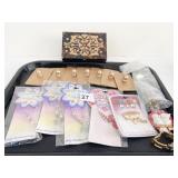 WOOD BOX NATURES GARDEN CARDED EARRINGS SEALED