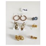 GROUP OF ASSORTED EARRINGS CARDED LIA SOPHIA BLUE