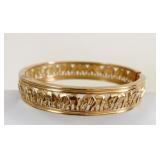 18K YELLOW GOLD BANGLE HINGED OVAL BANGLE W/