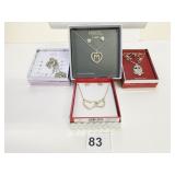 BOXED NECKLACE AND EARRING SETS MIXIT LUXE