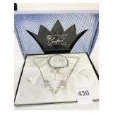 LOVELY JEWELS BY SAFARI BOXED BRACELET NECKLACE