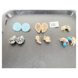 VINTAGE CLIP-ON EARRINGS UNBRANDED