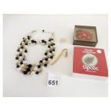 HINTERLAND CANADA POINSETTIA PIN EARRING SET