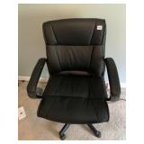 5 WHEEL OFFICE CHAIR IN GOOD CONDITION