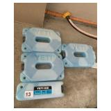 4 YETI ICE PACKS