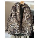 UNDER ARMOR CAMO SIZE LARGE JACKET XTRA WARM