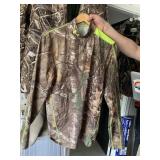 COLD GEAR LONG SLEEVE UNDER ARMOR SHIRT