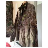 APPEARS TO BE UNDER ARMOR SCENT CONTROL LARGE