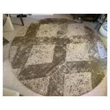 TWO TONE 94" ROUND MACHINE MADE RUG NO STAINS