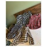 2 XL WEATHERPROOF AND 3 JACHS