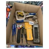 KREG WOOD HOLDING CLAMPS AND STUD FINDERS