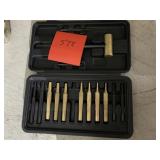 SCREWDRIVER SET IN SMALL KIT