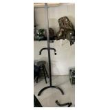 RACK STORAGE SYSTEM COMES APART