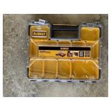 THIN TOUGH BOX DEWALT UNUSED