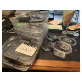 RUBBERMAID BRILLIANCE TUPPERWARE SET