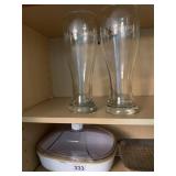 CORING CASSEROLE AND 2 BEER GLASSES, GRILLING PAN