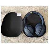 BOSE HEADPHONES NOISE CANCELING W/ CASE GREAT