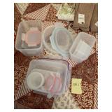 VARIOUS PLASTIC CONTAINERS