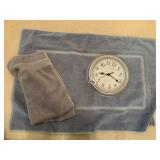 BATHMAT, TOWEL AND WALL CLOCK