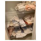 CONTENTS OF CUPBOARD, VARIOUS TOWELS & SHEETS