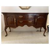 THOMASVILLE SIDEBOARD, CHERRY WITH QUEEN ANNE