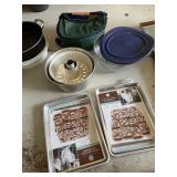 NEW BAKING PANS, GLASS INSULATED BAKING PAN W/