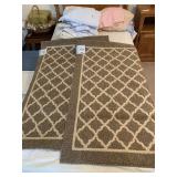 TWO TRELLIS ACCENT RUGS 30X46 NEW