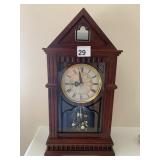 BULOVA QUARTS MANTLE CLOCK BATTERY OPERATED 16.5"