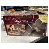 BIG WAY CALPHALON PAN SET IN BOX