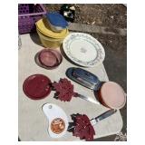 LEAF SPATULAS, TUPPERWARE, BOWL SCRAPER, VISIONS