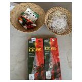 VINTAGE TINSEL IN SEALED PACKAGE, REPLACEMENT BULB