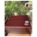 CIGAR HUMIDOR