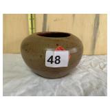SIGNED HAND THROWN POTTERY VASE